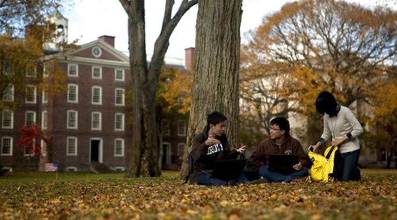 布朗大学公共事务硕士(常春藤)