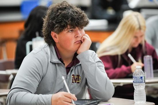 蒙蒂尼天主教高中4